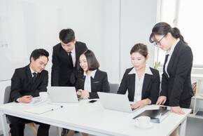 合同中没有规定违约条款出现违约怎么办
