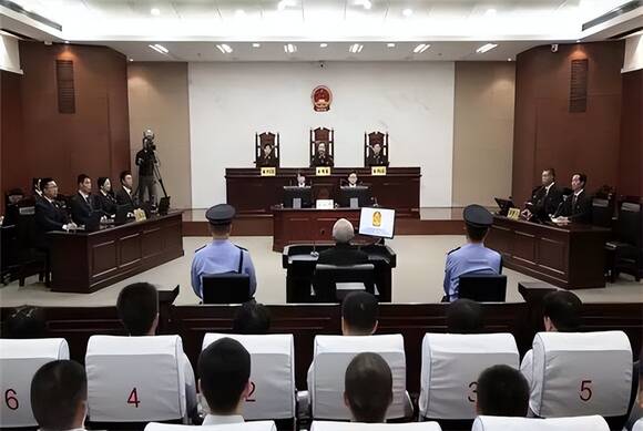 无期徒刑最少关多少年 死缓转有期徒刑最少服刑时间