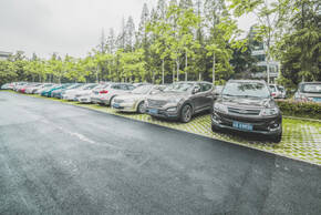 物业锁车可以报警吗