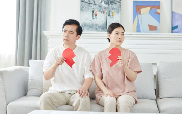 找不到人起诉离婚能不能得到赔偿?